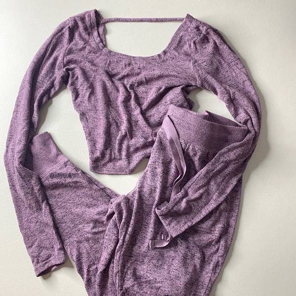 TRACK SUIT - Picture 1 of 1